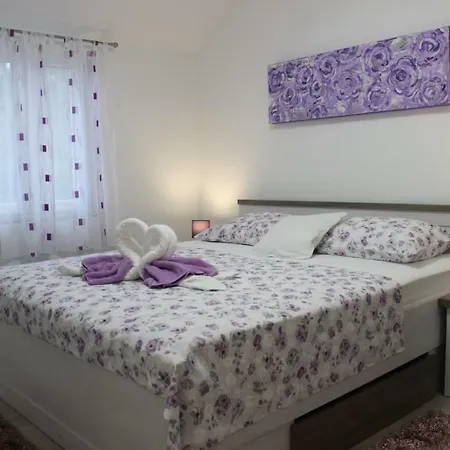 Villa Vila Ela Bobovisca
